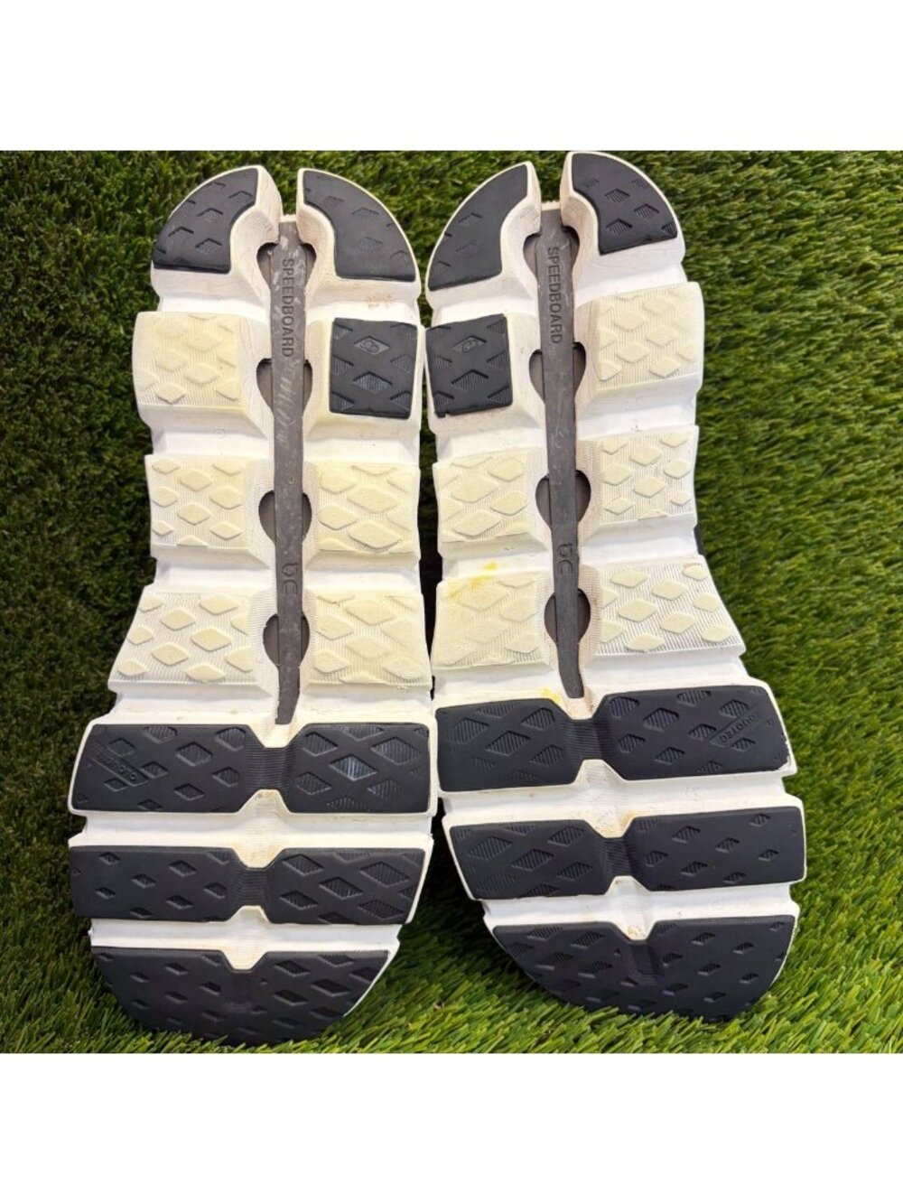 On Cloudswift 3 Mens Size 13 Black White Athletic Running Walking Shoes Sneakers